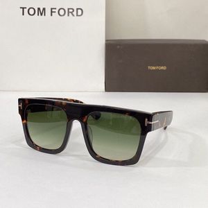 TOM FORD Sunglasses 557